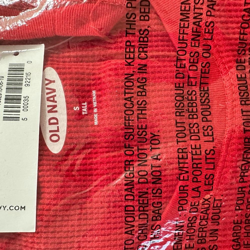 Old Navy women Vibrant Red Long Sleeve Tee